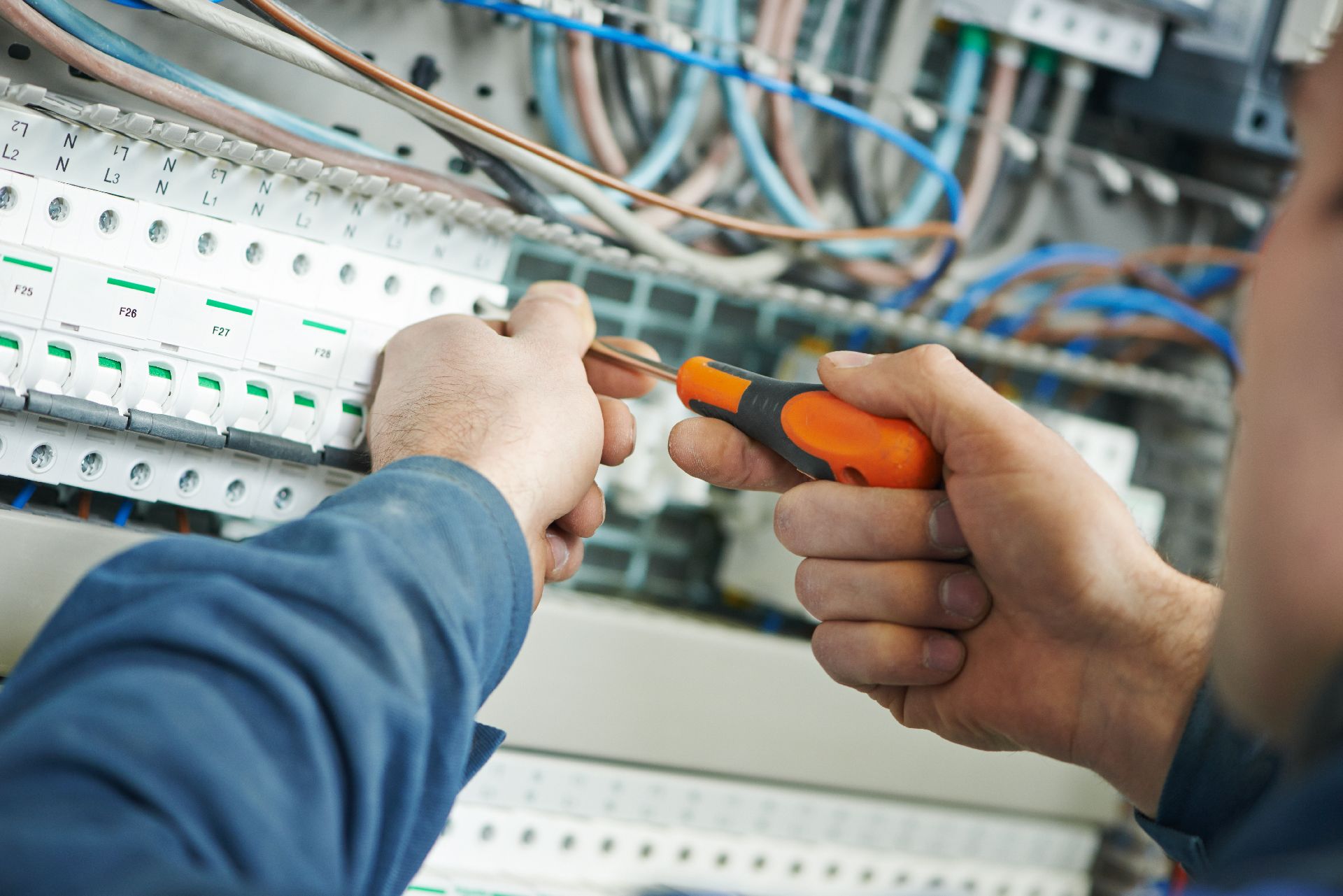 electricians Cowra