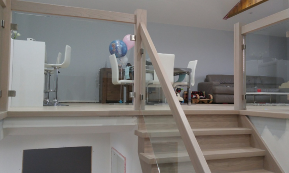 glass railing toronto