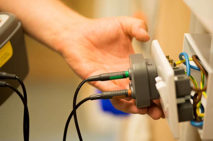 commercial electrician in York