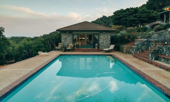 swimming pool painting